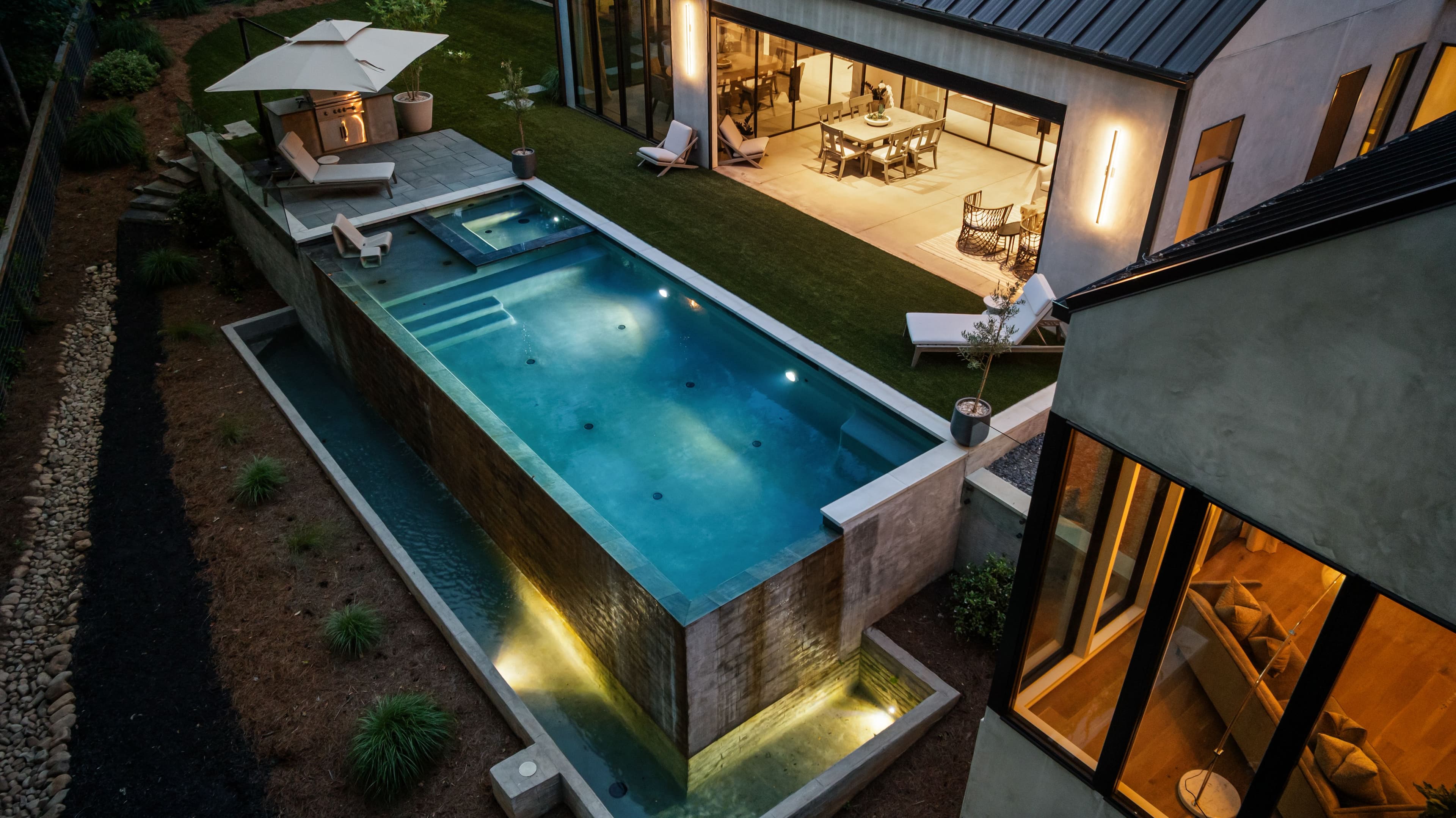outdoor-pool