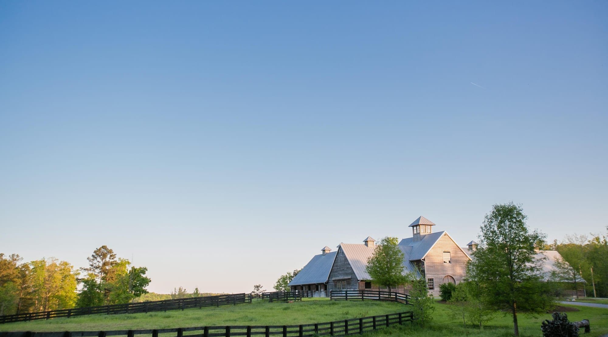 serenbe-stables